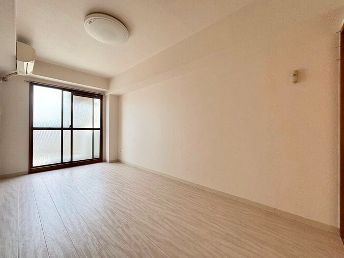 物件内観写真13　(居室)