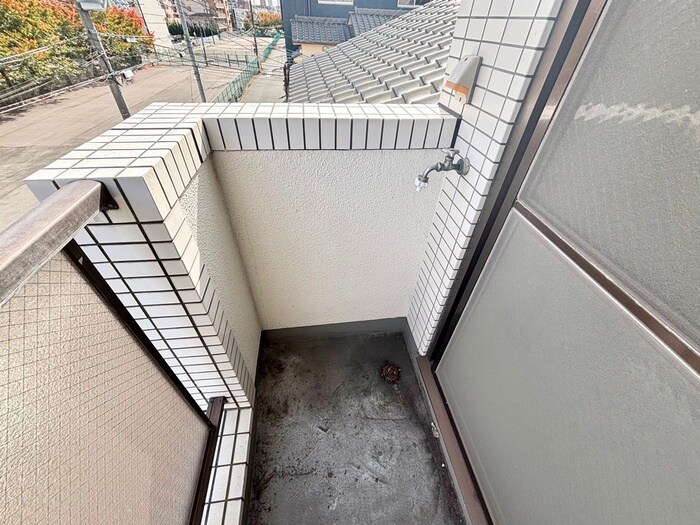 物件内観写真18　(洗濯機置場)