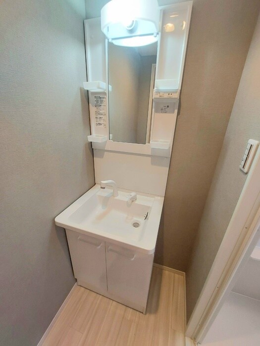 物件内観写真11　(洗面)