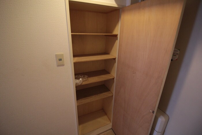 物件内観写真15　(靴箱)