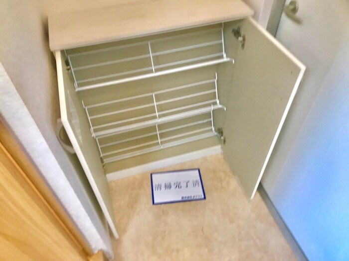 物件内観写真9　(靴箱)