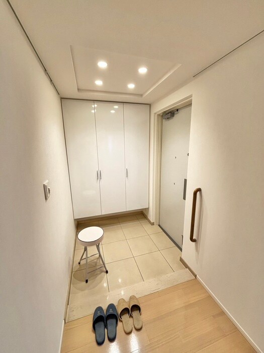 物件内観写真20　(玄関)