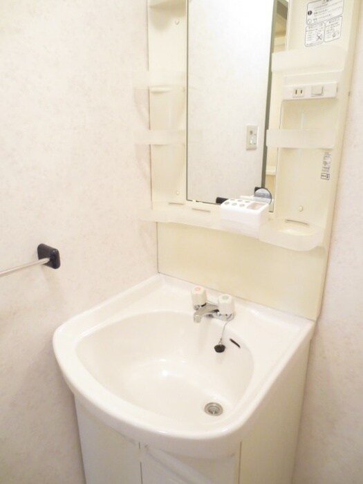 物件内観写真9　(洗面)