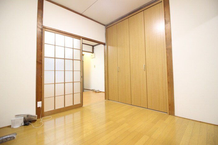 物件内観写真10　(居室)