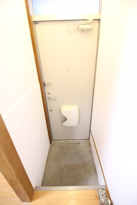 物件内観写真15　(玄関)