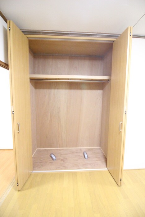 物件内観写真16　(収納)