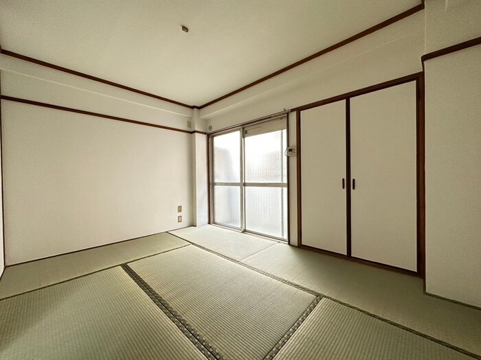 物件内観写真8　(居室)