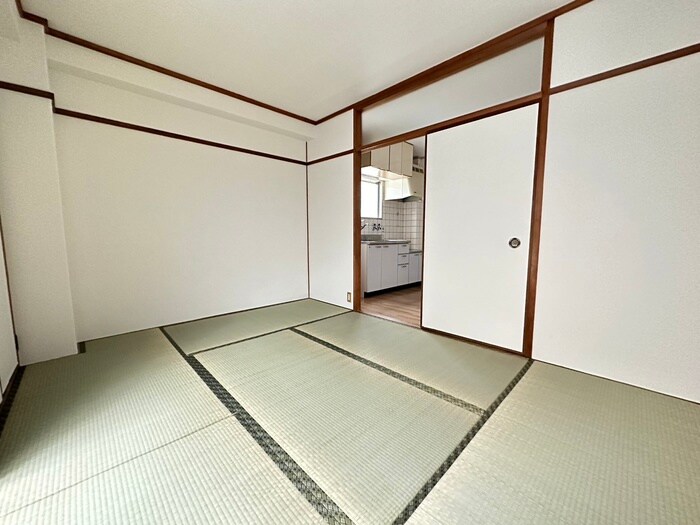 物件内観写真9　(居室)