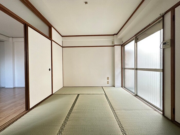 物件内観写真10　(居室)