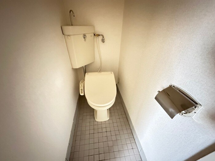 物件内観写真12　(トイレ)