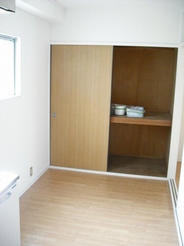 物件内観写真13　(居室)