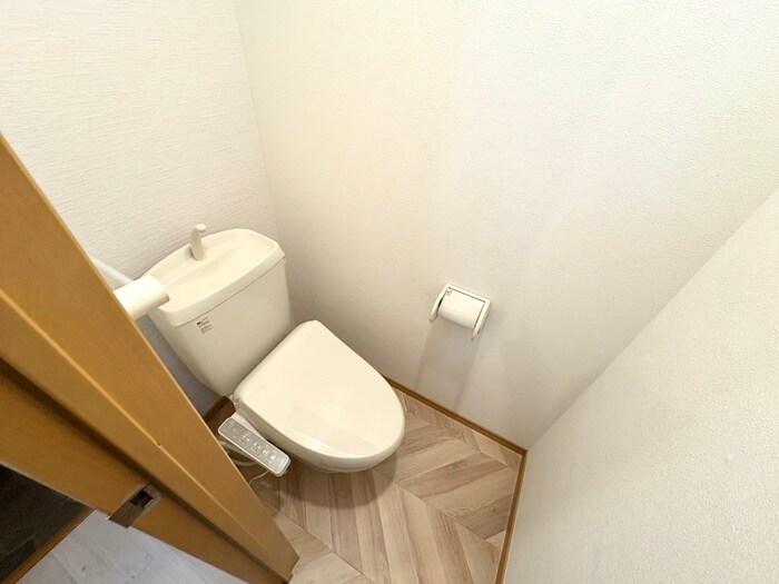 物件内観写真11　(トイレ)