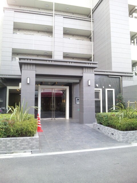 物件外観写真5　(エントランス部分)