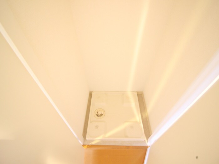 物件内観写真11　(洗濯機置場)