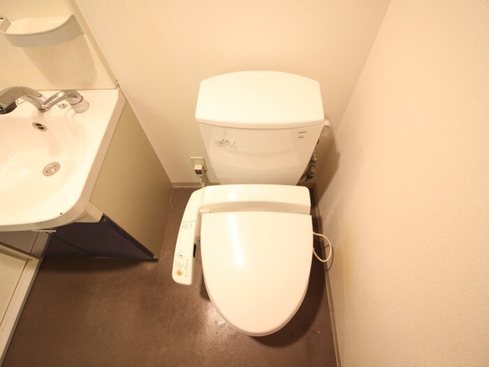 物件内観写真14　(トイレ)