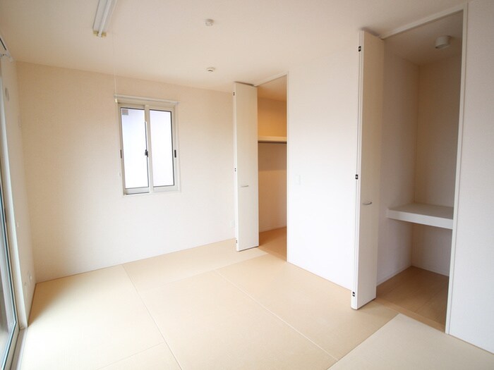 物件内観写真16　(居室)