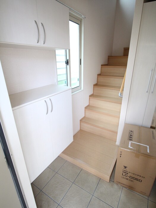 物件内観写真20　(玄関)