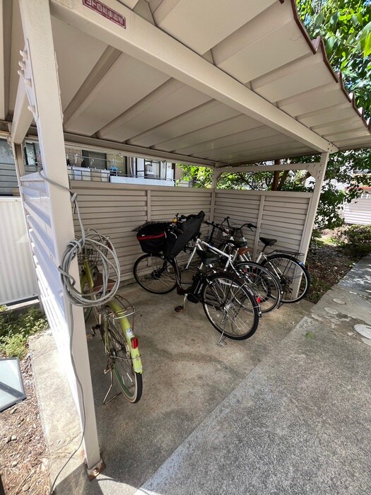 物件外観写真5　(駐輪場)