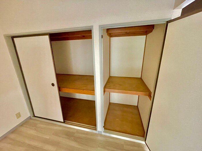 物件内観写真12　(収納)