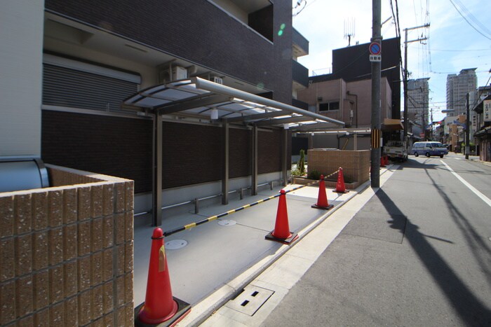 物件外観写真4　(駐輪場)