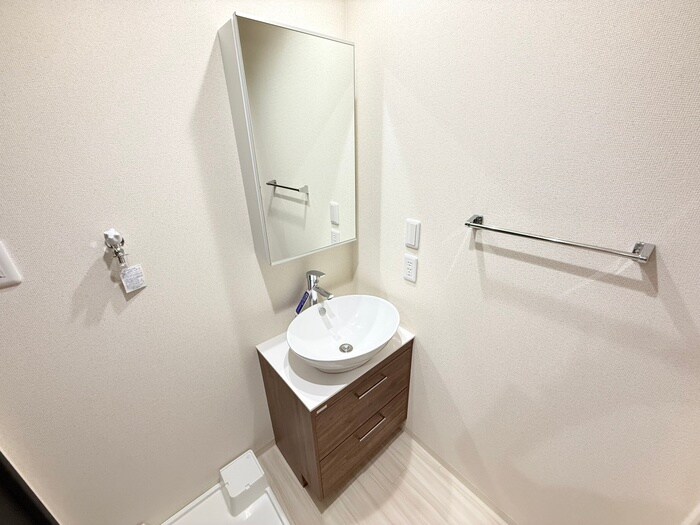 物件内観写真11　(洗面)