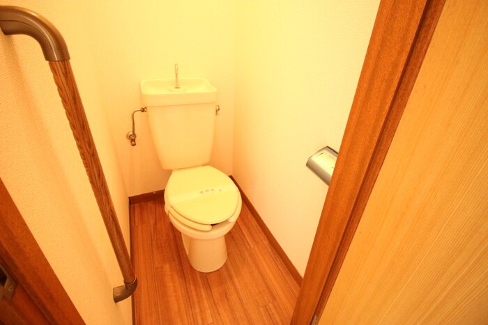 物件内観写真13　(トイレ)