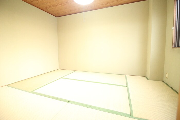 物件内観写真15　(居室)