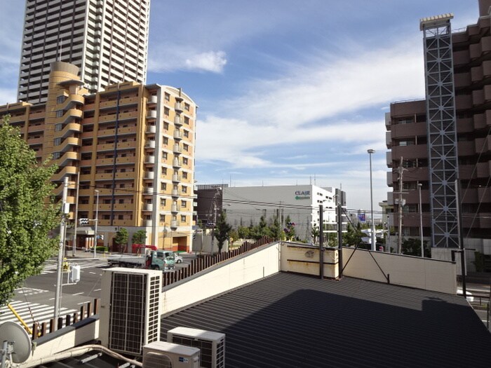 物件内観写真11　(室内からの展望)