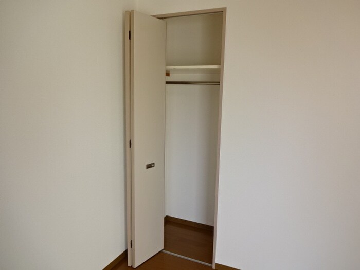 物件内観写真12　(収納)
