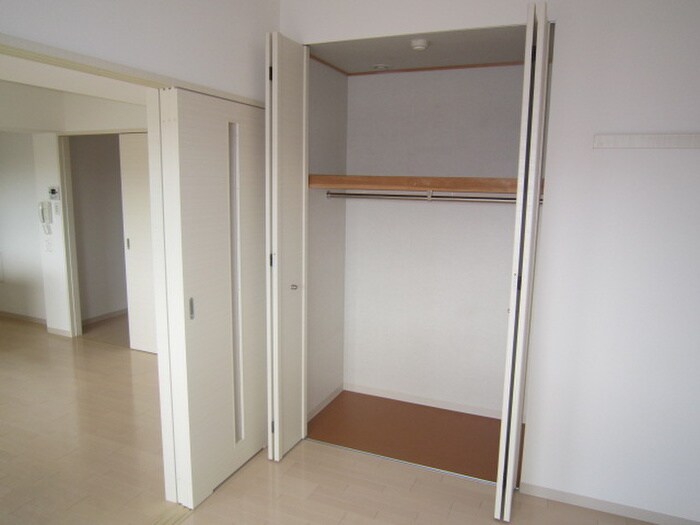 物件内観写真11　(収納)