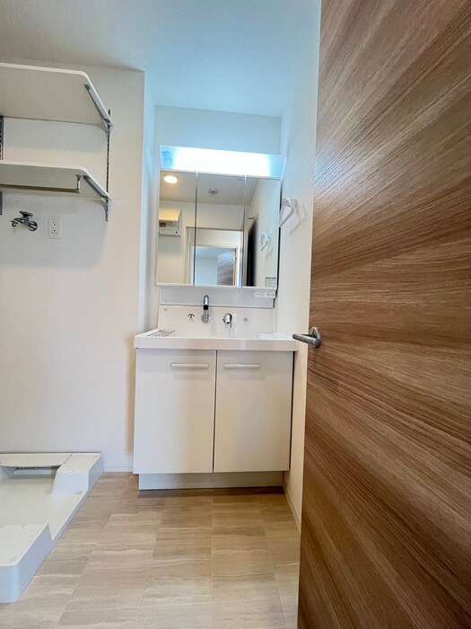 物件内観写真10　(洗面)