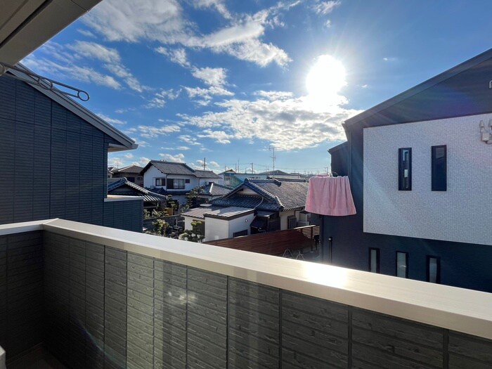 物件内観写真15　(室内からの展望)