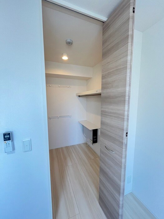 物件内観写真22　(収納)