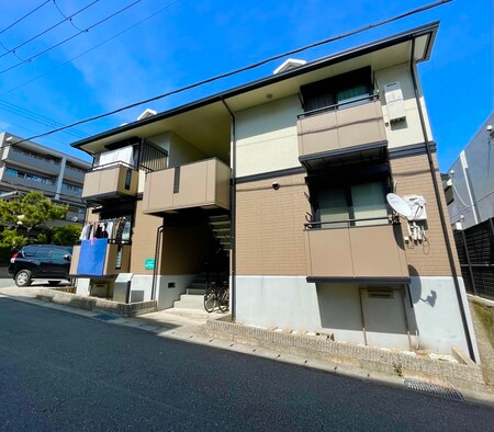 ルミエ－ル山手外観写真