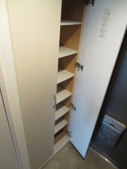 物件内観写真13　(靴箱)