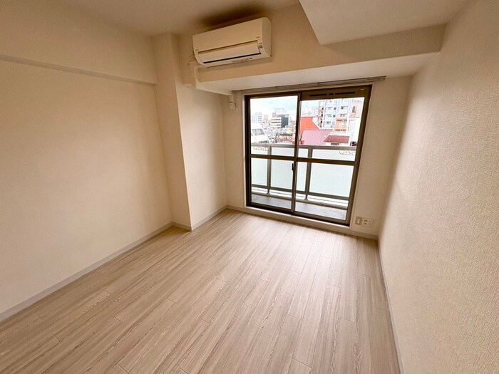 物件内観写真21　(居室)