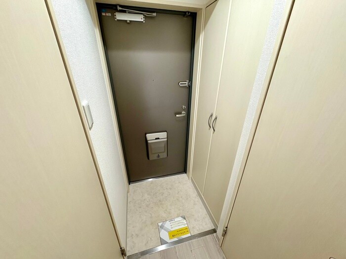 物件内観写真22　(玄関)