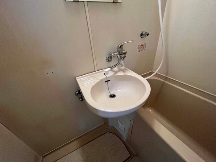 物件内観写真9　(洗面)