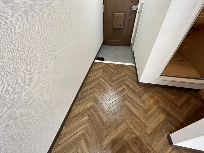 物件内観写真17　(廊下)