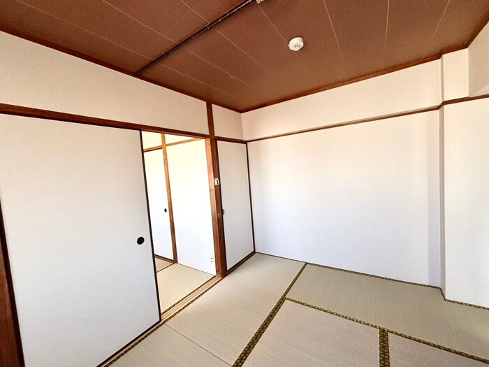 物件内観写真10　(居室)