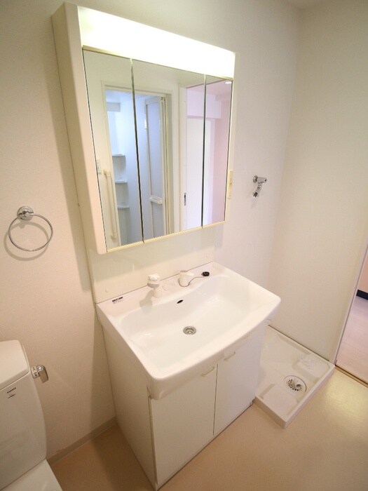 物件内観写真9　(洗面)