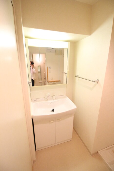 物件内観写真13　(洗面)