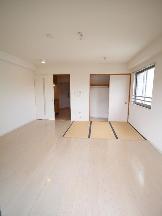 物件内観写真15　(居室)