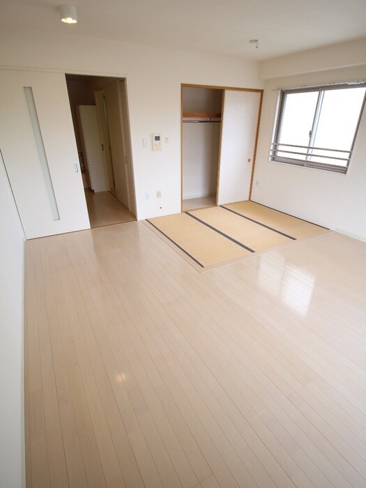 物件内観写真17　(居室)