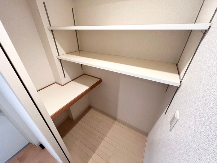 物件内観写真22　(収納)