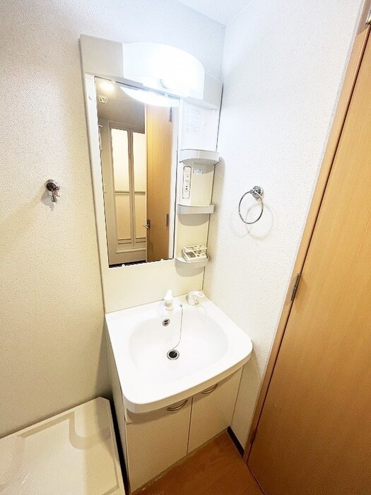 物件内観写真9　(洗面)