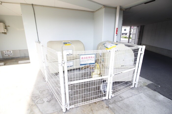 物件外観写真6　(建物設備)