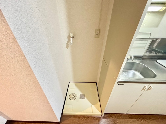 物件内観写真14　(洗濯機置場)