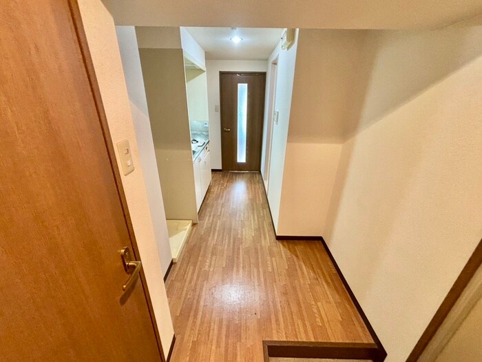 物件内観写真19　(廊下)