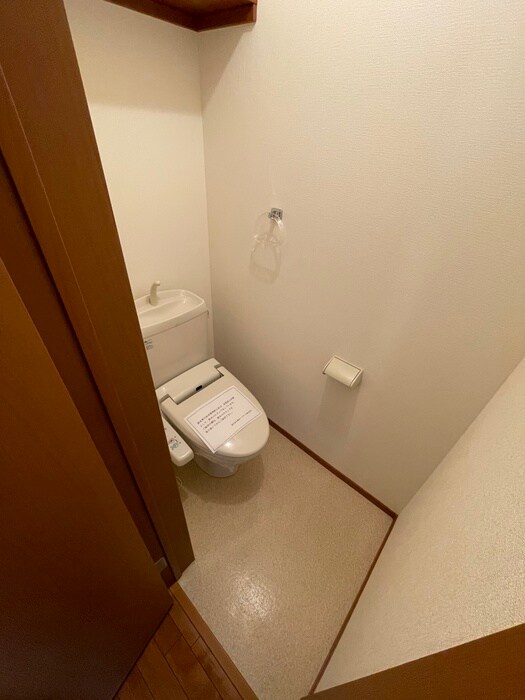 物件内観写真10　(トイレ)